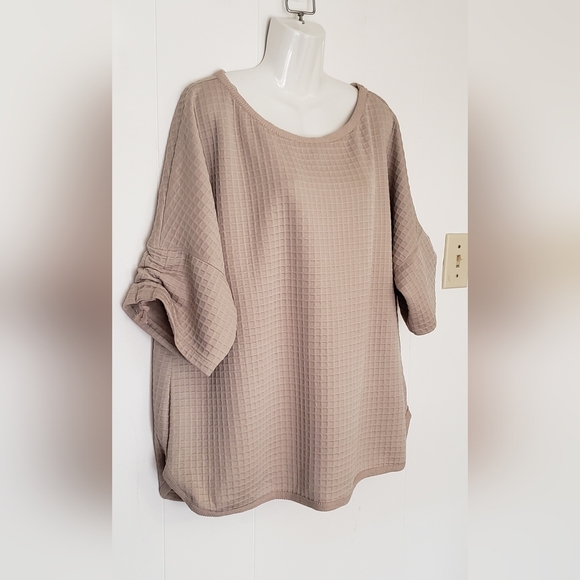 Max Studio Waffle Knit Top - Picture 3 of 8